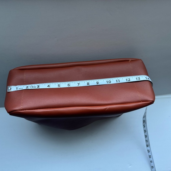 Neiman Marcus Minimalist Brown Leather Shoulder Bag - Picture 11 of 11